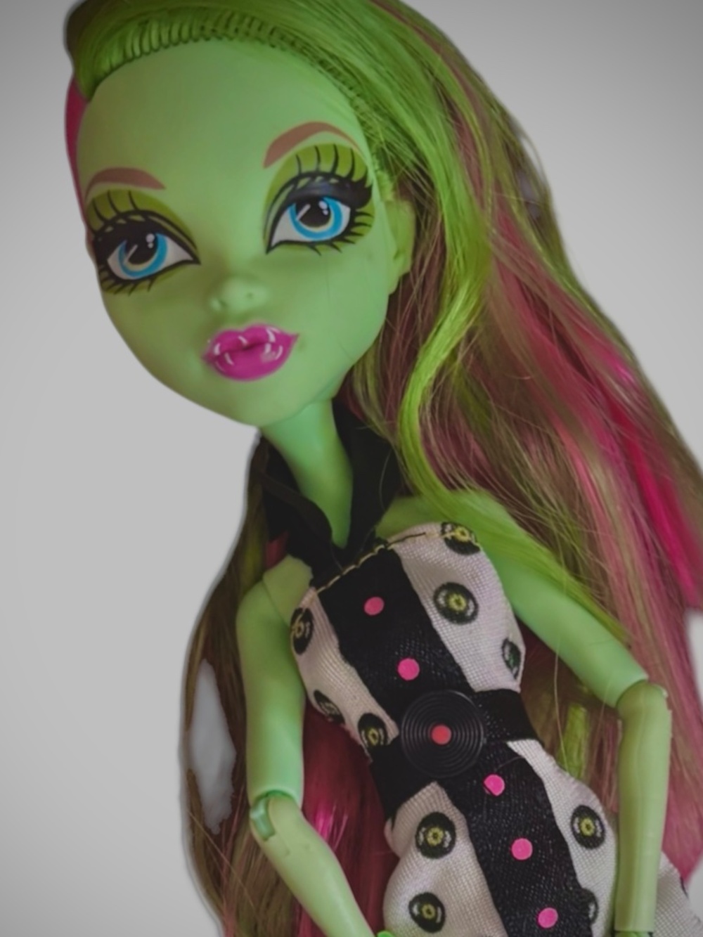 Monster High Doll - Venus Mcflytrap Music Festival Edition 2013